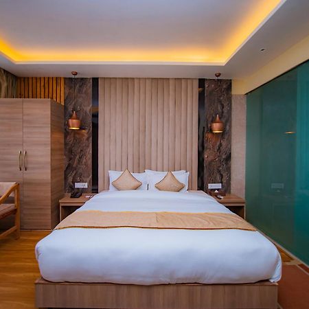 Temple Himalaya Hotel & Spa Pokhara Eksteriør bilde