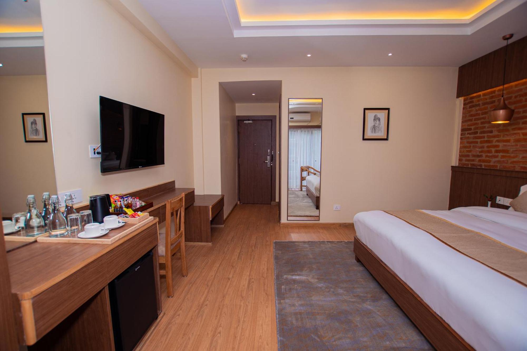 Temple Himalaya Hotel & Spa Pokhara Eksteriør bilde