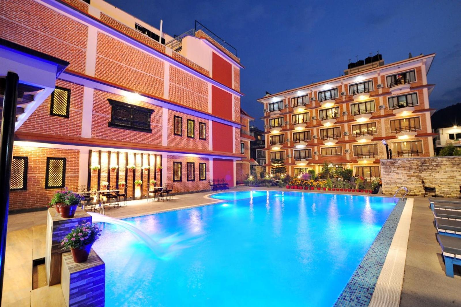 Temple Himalaya Hotel & Spa Pokhara Eksteriør bilde