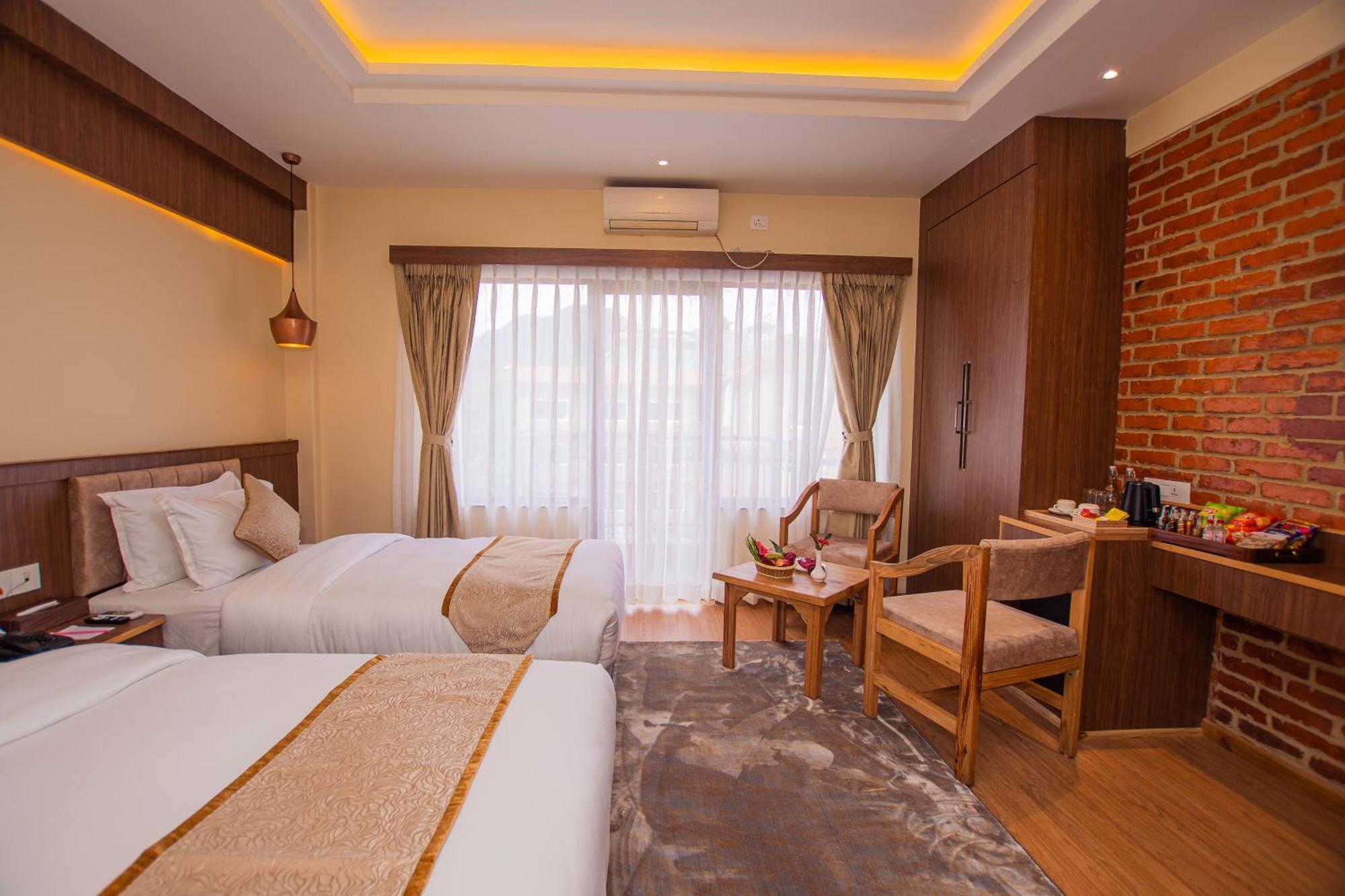 Temple Himalaya Hotel & Spa Pokhara Eksteriør bilde