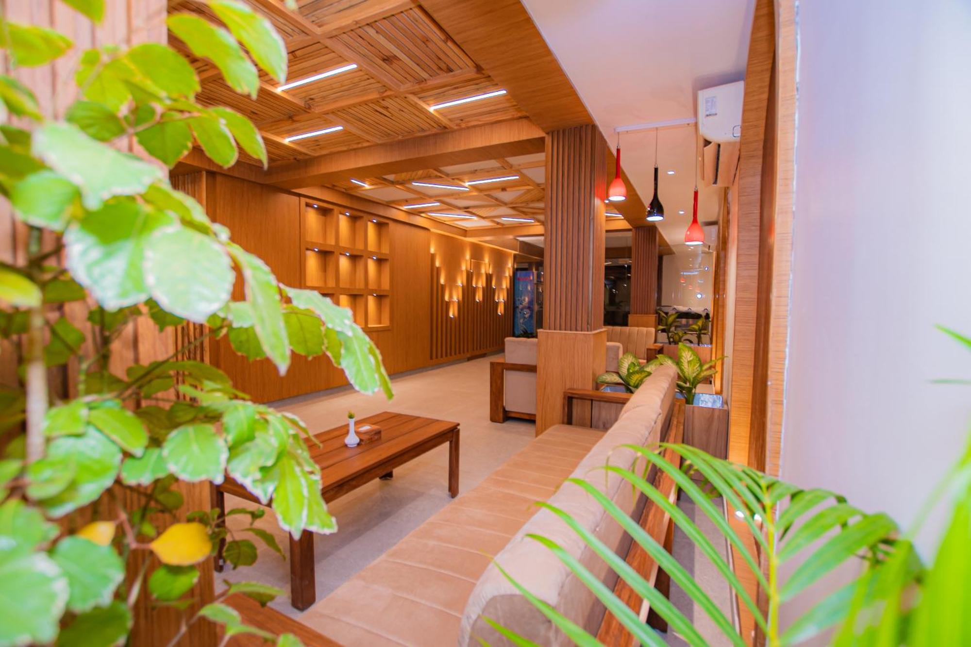 Temple Himalaya Hotel & Spa Pokhara Eksteriør bilde