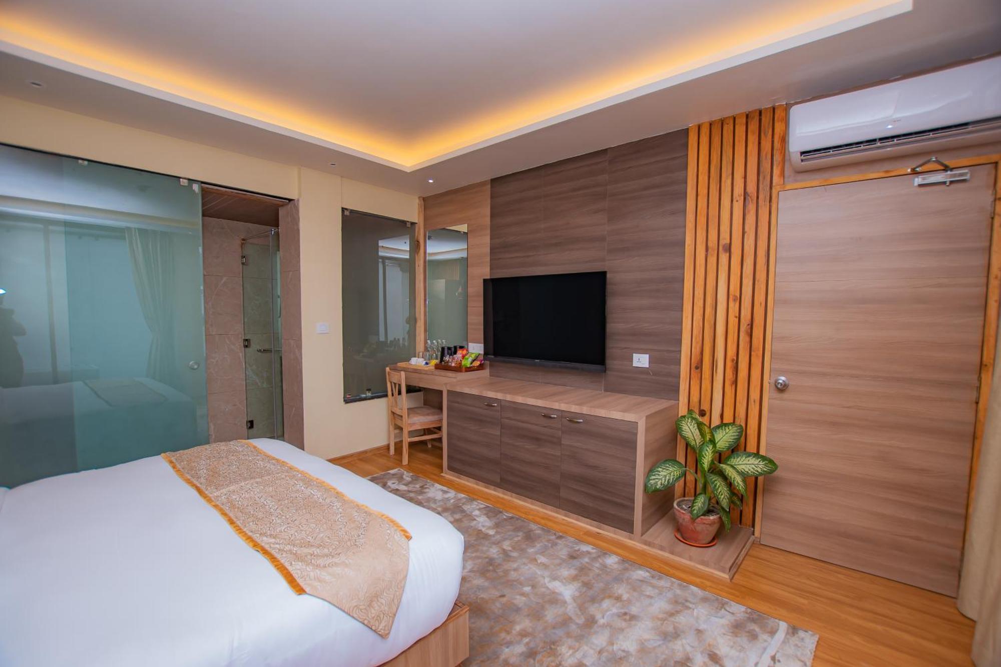Temple Himalaya Hotel & Spa Pokhara Eksteriør bilde